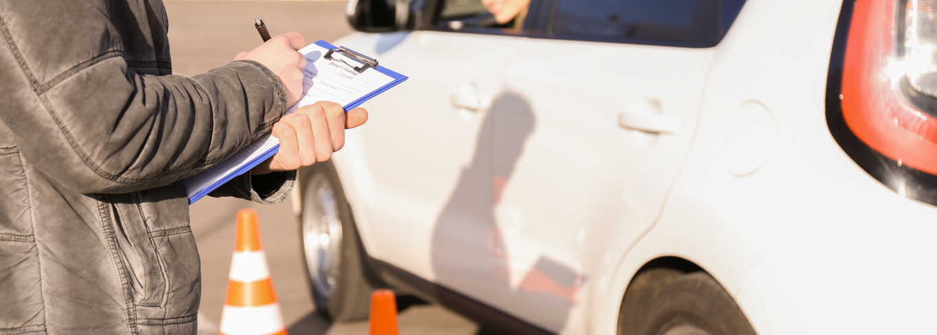 Driving Regulations In The UAE You Need To Know About Before You Hit The Road - Gargash Insurance  Driving Regulations In The UAE You Need To Know About Before You Hit The Road - Gargash Insurance