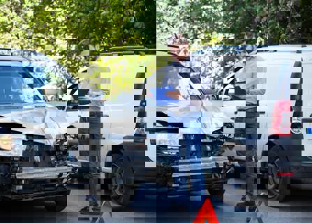 what happens when you get into an accident with a rental car- car insurance- insurance brokers- UAE